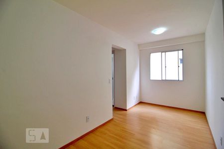 Sala de apartamento para alugar com 2 quartos, 47m² em Vila Valparaiso, Santo André