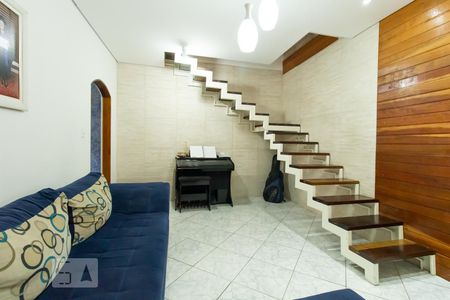 Sala de casa para alugar com 2 quartos, 80m² em Vila Alzira, São Paulo