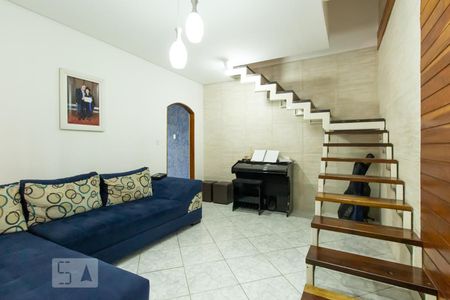 Sala de casa para alugar com 2 quartos, 80m² em Vila Alzira, São Paulo