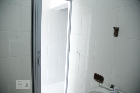 Banheiro de casa para alugar com 1 quarto, 45m² em Vila Cruzeiro, São Paulo