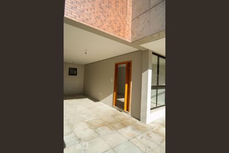 Casa de condomínio à venda com 202m², 3 quartos e 1 vagaGaragem