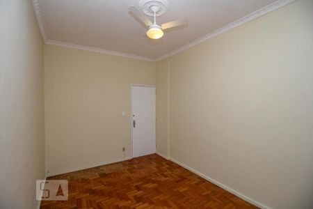 Apartamento à venda com 40m², 1 quarto e sem vaga Apartamento à venda com 40m², 1 quarto e sem vagaSala
