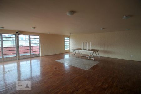 Apartamento à venda com 40m², 1 quarto e sem vaga Apartamento à venda com 40m², 1 quarto e sem vaga Salão de festas
