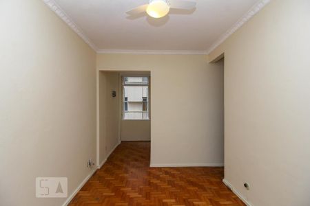 Apartamento à venda com 40m², 1 quarto e sem vaga Apartamento à venda com 40m², 1 quarto e sem vagaSala