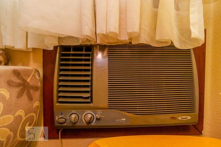 Casa à venda com 178m², 4 quartos e 1 vagaAr condicionado