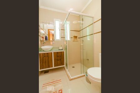 Casa à venda com 178m², 4 quartos e 1 vagaBanheiro