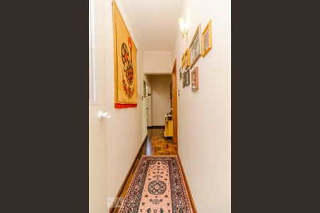 Casa à venda com 178m², 4 quartos e 1 vagaCorredor