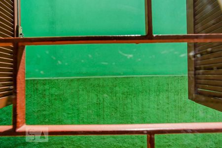 Casa à venda com 178m², 4 quartos e 1 vagaVista