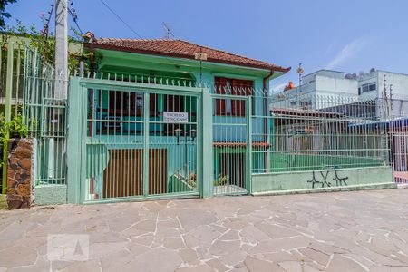 Casa à venda com 178m², 4 quartos e 1 vagaFachada