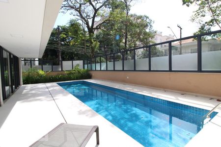 Studio para alugar com 41m², 1 quarto e 1 vagaPiscina