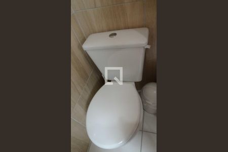 Casa à venda com 300m², 4 quartos e 2 vagas Casa à venda com 300m², 4 quartos e 2 vagasBanheiro