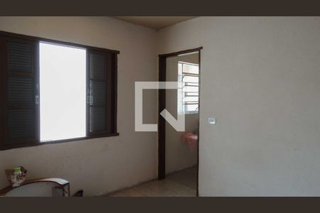 Casa à venda com 300m², 4 quartos e 2 vagas Casa à venda com 300m², 4 quartos e 2 vagasQuarto de Serviço
