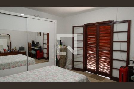 Quarto  de casa à venda com 4 quartos, 300m² em Jardim das Flores, Osasco