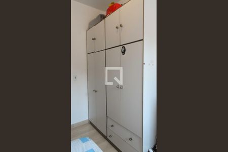 Casa à venda com 300m², 4 quartos e 2 vagas Casa à venda com 300m², 4 quartos e 2 vagasQuarto 3