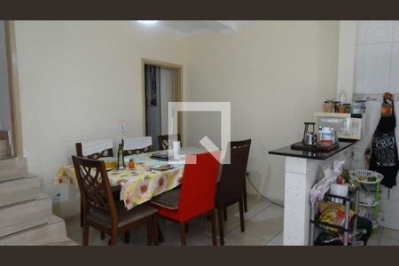Casa à venda com 300m², 4 quartos e 2 vagas Casa à venda com 300m², 4 quartos e 2 vagasCozinha