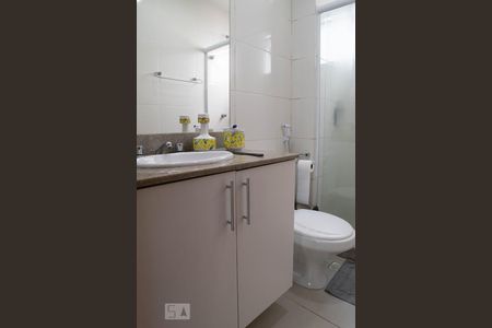 Apartamento à venda com 93m², 3 quartos e 2 vagas Apartamento à venda com 93m², 3 quartos e 2 vagasBanheiro da suíte