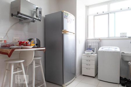 Apartamento à venda com 93m², 3 quartos e 2 vagas Apartamento à venda com 93m², 3 quartos e 2 vagasCozinha