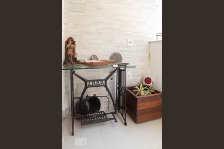 Apartamento à venda com 93m², 3 quartos e 2 vagas Apartamento à venda com 93m², 3 quartos e 2 vagasVaranda