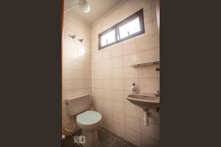 Apartamento à venda com 156m², 4 quartos e 2 vagasBanheiro de Serviço