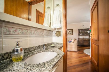 Apartamento à venda com 156m², 4 quartos e 2 vagasLavabo