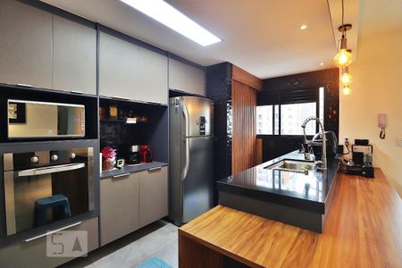 Apartamento à venda com 85m², 3 quartos e 2 vagasCozinha e Área de Serviço