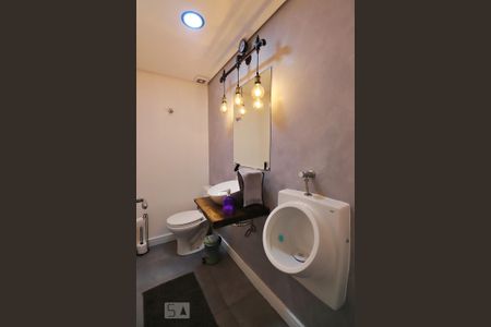 Lavabo de apartamento para alugar com 3 quartos, 85m² em Jardim, Santo André