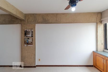 Salas de apartamento para alugar com 1 quarto, 60m² em Cambuí, Campinas