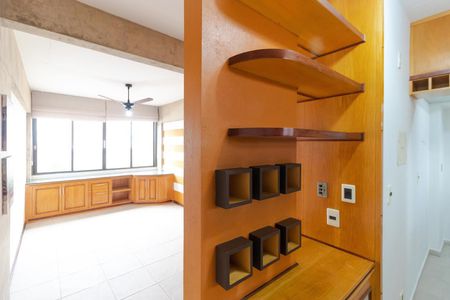 Salas de apartamento para alugar com 1 quarto, 60m² em Cambuí, Campinas