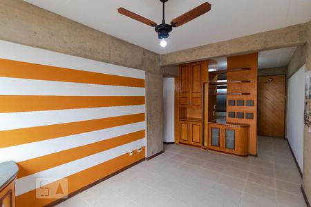 Salas de apartamento para alugar com 1 quarto, 60m² em Cambuí, Campinas