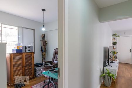 Corredor  de apartamento à venda com 3 quartos, 72m² em Jardim Vila Mariana, São Paulo