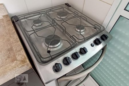 Apartamento para alugar com 71m², 2 quartos e 1 vaga Apartamento para alugar com 71m², 2 quartos e 1 vagaDetalhe cozinha - Fogão