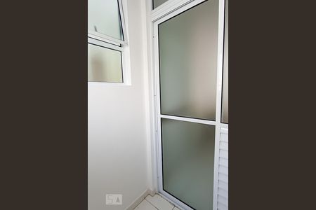 Apartamento para alugar com 71m², 2 quartos e 1 vaga Apartamento para alugar com 71m², 2 quartos e 1 vagaÁrea de serviço