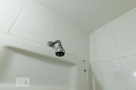 Apartamento para alugar com 71m², 2 quartos e 1 vaga Apartamento para alugar com 71m², 2 quartos e 1 vagaDetalhe banheiro social - Chuveiro