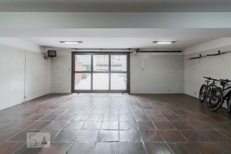 Garagem de casa à venda com 4 quartos, 439m² em Planalto Paulista, São Paulo