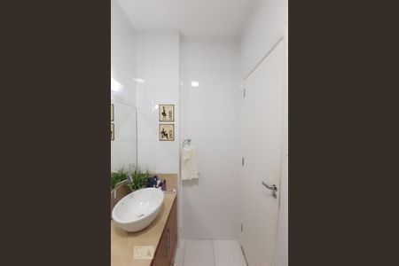 Apartamento para alugar com 69m², 2 quartos e sem vaga Apartamento para alugar com 69m², 2 quartos e sem vagaBanheiro Social