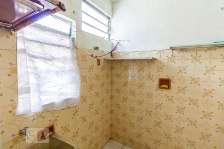 Casa para alugar com 142m², 2 quartos e 2 vagasBanheiro