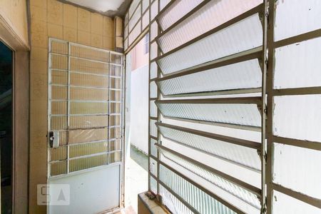 Casa para alugar com 142m², 2 quartos e 2 vagasEntrada cozinha