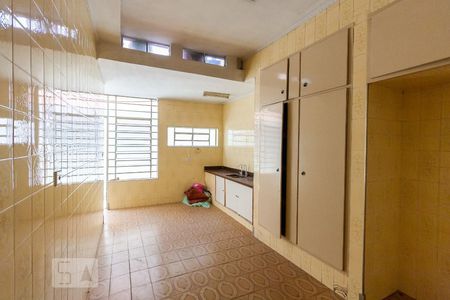 Casa para alugar com 142m², 2 quartos e 2 vagasCozinha