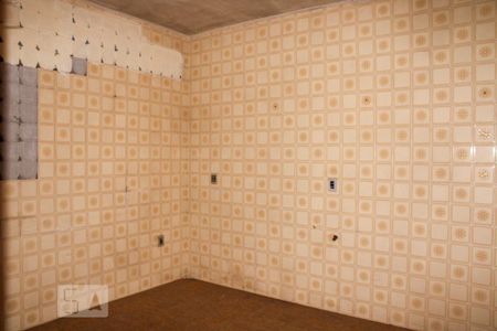 Casa à venda com 305m², 4 quartos e 1 vaga Casa à venda com 305m², 4 quartos e 1 vagaCozinha