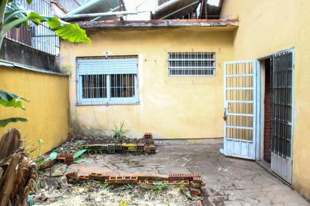 Casa à venda com 305m², 4 quartos e 1 vaga Casa à venda com 305m², 4 quartos e 1 vagaQuintal