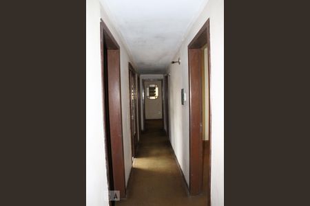 Corredor de casa à venda com 4 quartos, 305m² em Centro, Canoas