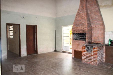 Casa à venda com 305m², 4 quartos e 1 vaga Casa à venda com 305m², 4 quartos e 1 vagaChurrasqueira