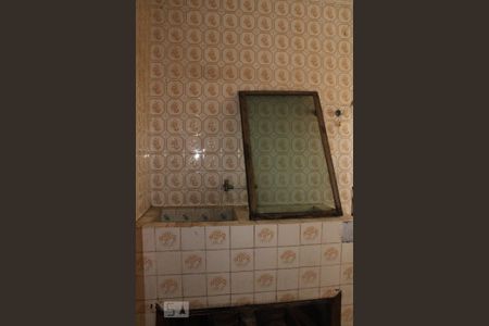 Casa à venda com 305m², 4 quartos e 1 vagaArea de serviço