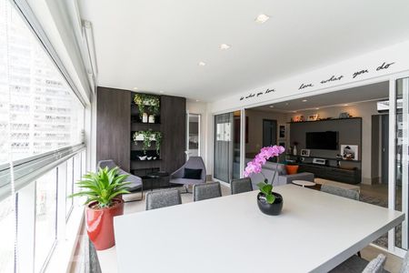 Varanda da Sala de apartamento à venda com 3 quartos, 137m² em Vila Mariana, São Paulo