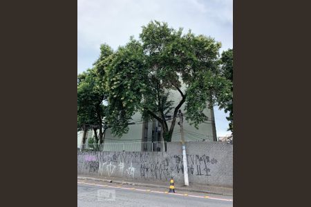 Fachada de apartamento para alugar com 2 quartos, 100m² em Vila Guilherme, São Paulo