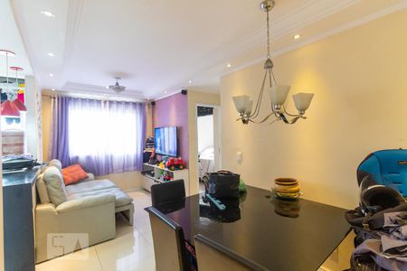 Sala de apartamento para alugar com 2 quartos, 47m² em Jardim São Francisco (zona Leste), São Paulo