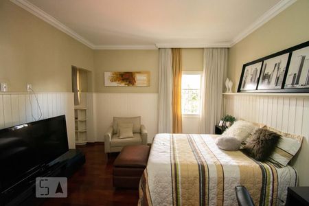 Casa à venda com 600m², 4 quartos e 1 vaga Casa à venda com 600m², 4 quartos e 1 vagasuíte 2