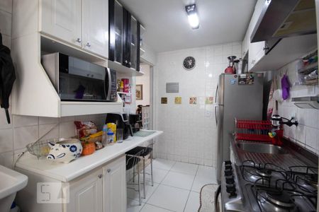 Apartamento à venda com 57m², 2 quartos e 1 vagaCozinha