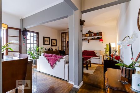 Apartamento à venda com 116m², 2 quartos e 1 vaga Apartamento à venda com 116m², 2 quartos e 1 vagaSala