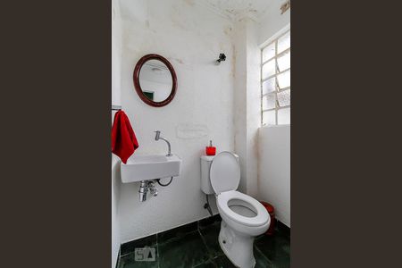 Apartamento à venda com 116m², 2 quartos e 1 vaga Apartamento à venda com 116m², 2 quartos e 1 vagaBanheiro de Serviço